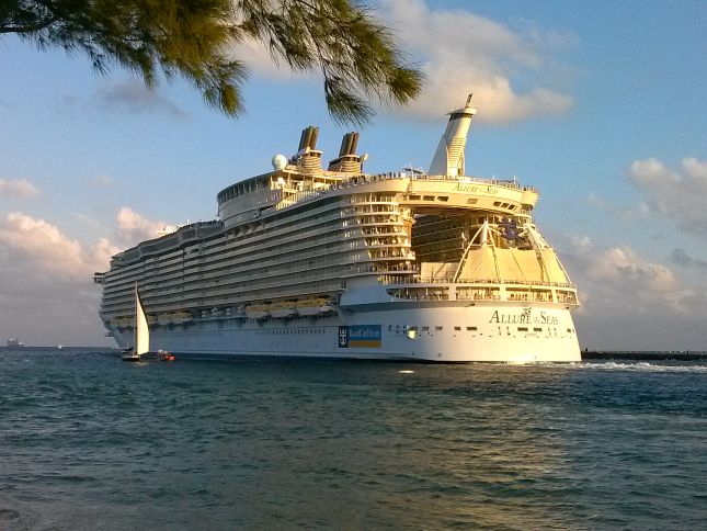 Royal Caribbean Cruises Allure of the Seas